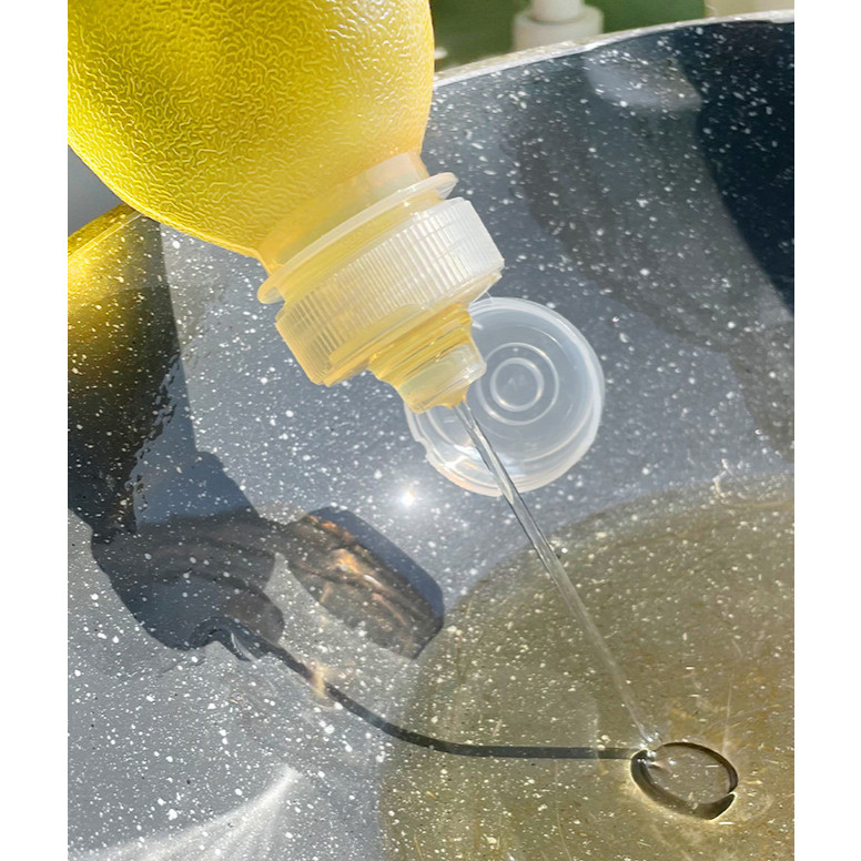 Seasoning Squeeze Sauce Bottle Suitable Kitchen with Flip Cover Squeeze Olive Edible Oil Dispenser (3171L) - Image 3