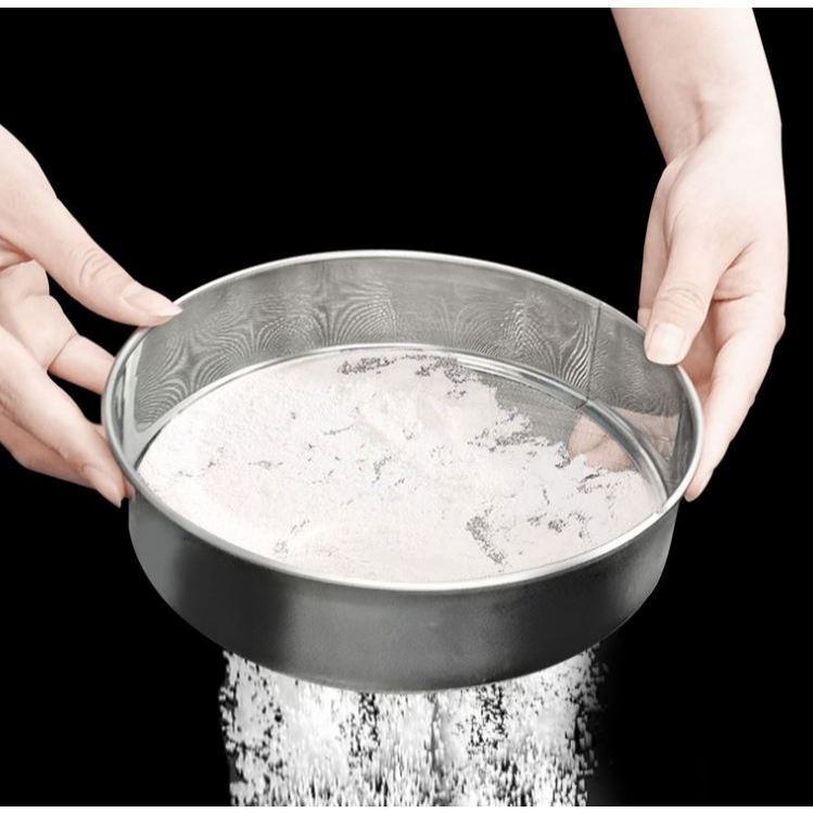 18cm Round Kitchen Mesh Flour Sifter Stainless Steel Flour Sieve Baking Tool Ultra-fine Strainer Sifters(3218L)