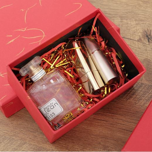 20g Gold Thread Mixed Raffia Thick Paper Silk Gift Box Luminous Filling Wedding Birthday 金线混合拉菲草(1990L)