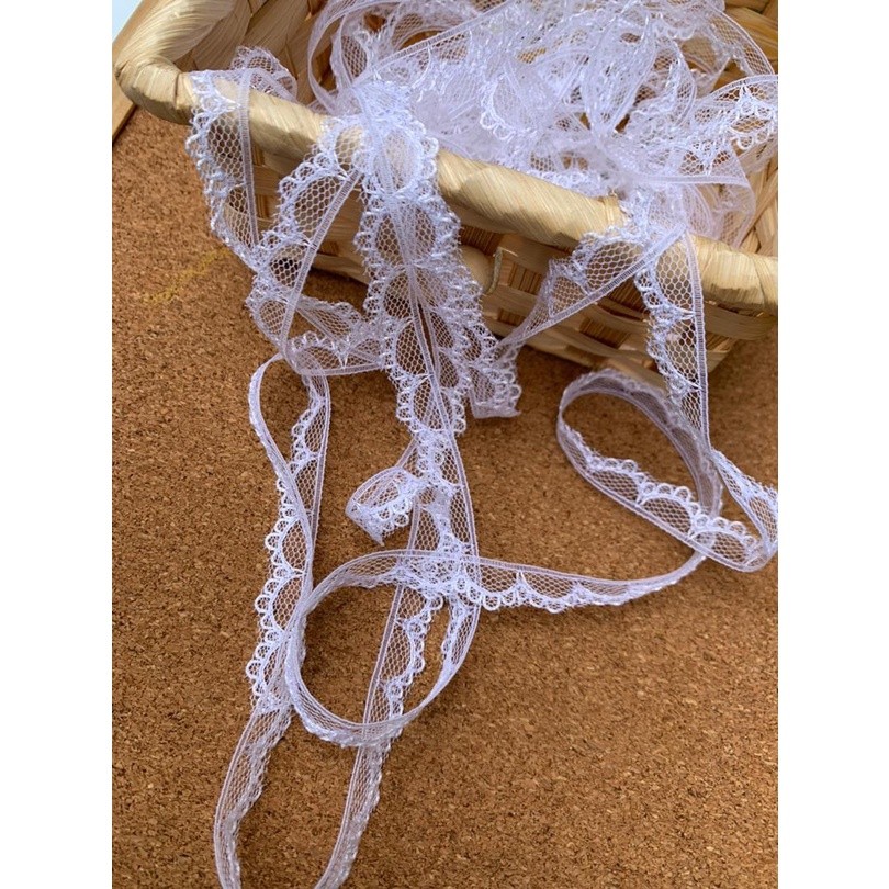 5 yards Beautiful White Lace, DIY Crafts/Wedding/Clothing/Lace Ribbon Gift Wrapping And Other Accessories(1429L)