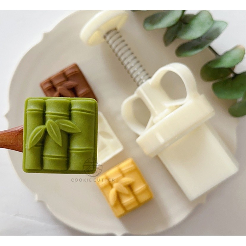30g/50g Panda/Bamboo Shortbreads Press Mold Cookie Stamps Chinese Mid-Autumn Moon Cake Makers Decoration Tool熊猫模具(2221L) - Image 8