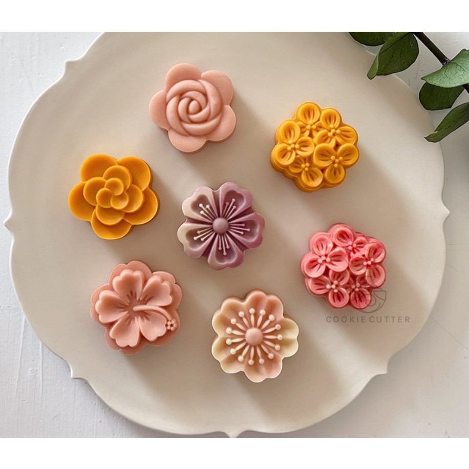 Mid-autumn Festival Peach Blossom 25g to 40g Mooncake Mold Flower Shaped Cookie Embosser Stamp Fondant 月饼模具(2213L)