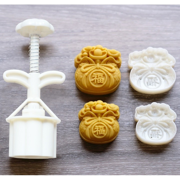 50g/75g Blessing Bag Shaped Mooncake Mold New Year's Greetings Baking Mold Hand Pressure Bean Paste元宝福袋月饼模具(2220L) - Image 4