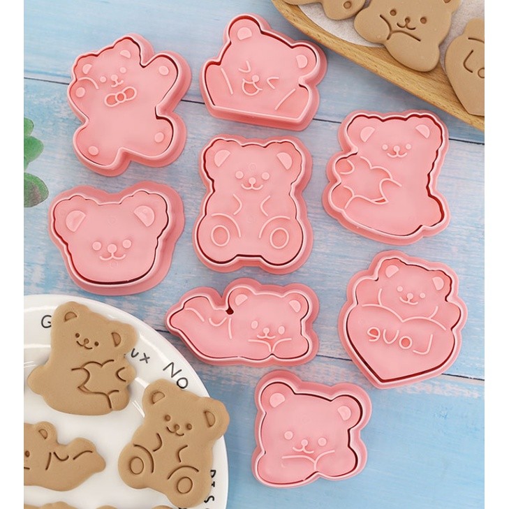 8Pcs/set Bear Shape Cookie Cutters Plastic 3D Cartoon Pressable Biscuit Mold Cookie Stamp Kitchen Baking 小熊饼干模具(2207L) - Image 5