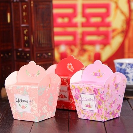 12pcs/lot Beautiful Wedding Decoration Candy Box With Pink Purple Color Sweet Flower Party Favor Gift Box 创意结婚喜糖盒 (205L)