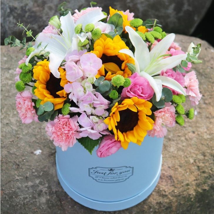 New Round Flower Paper Boxes Lid Hug Florist Flower Bucket Gift Packaging Box Gift Candy Bar Party Wedding(1245L) - Image 5