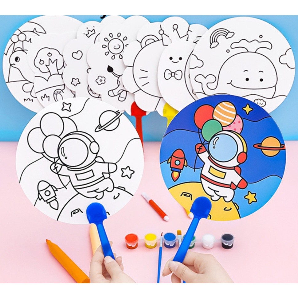 1pc Pattern Children's Cute Cartoon Graffiti Fans Hand-Painted Gifts Painted Plastic Circular Fans涂鸦彩绘小扇子(2415L)