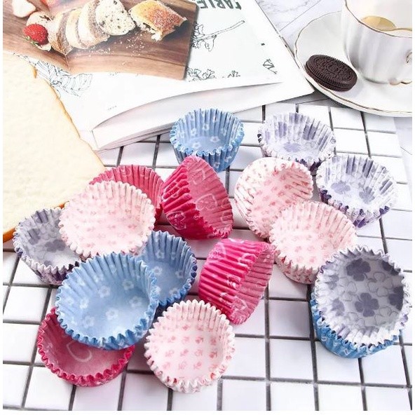 100pcs Cake Cups Printed Cake Paper Baking Greaseproof Paper Cake Cup DIY Cake Mold Household Kitchen Bakeware(2547L)