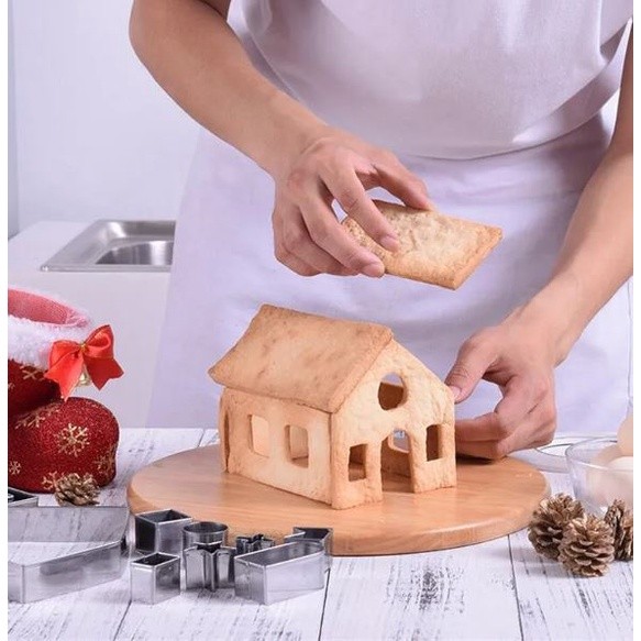 10PCS/Set Stainless Steel Christmas Cookie Cutters Xmas Tree Star House Bells Snowflake Baking Cake Biscuit (2373L) - Image 6