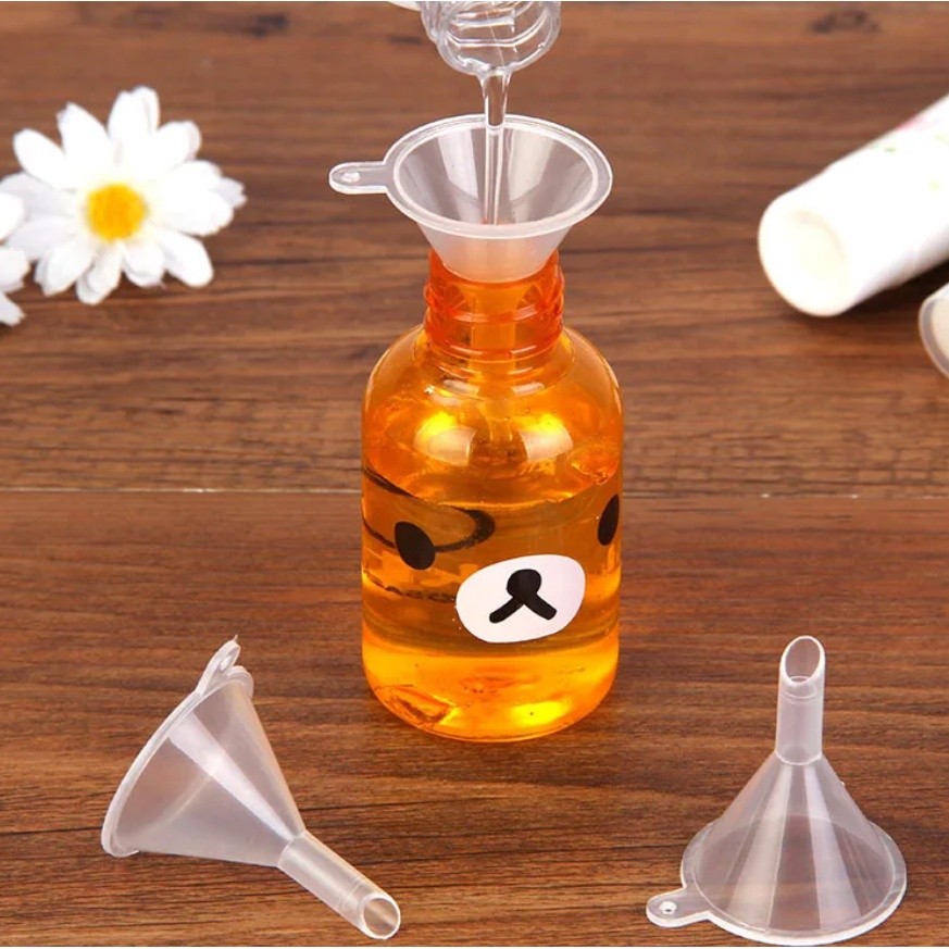 1pc Mini Transparent Plastic Funnel Hopper Kitchen Cooking Accessories Gadgets Perfume Emulsion Packing (2762L)