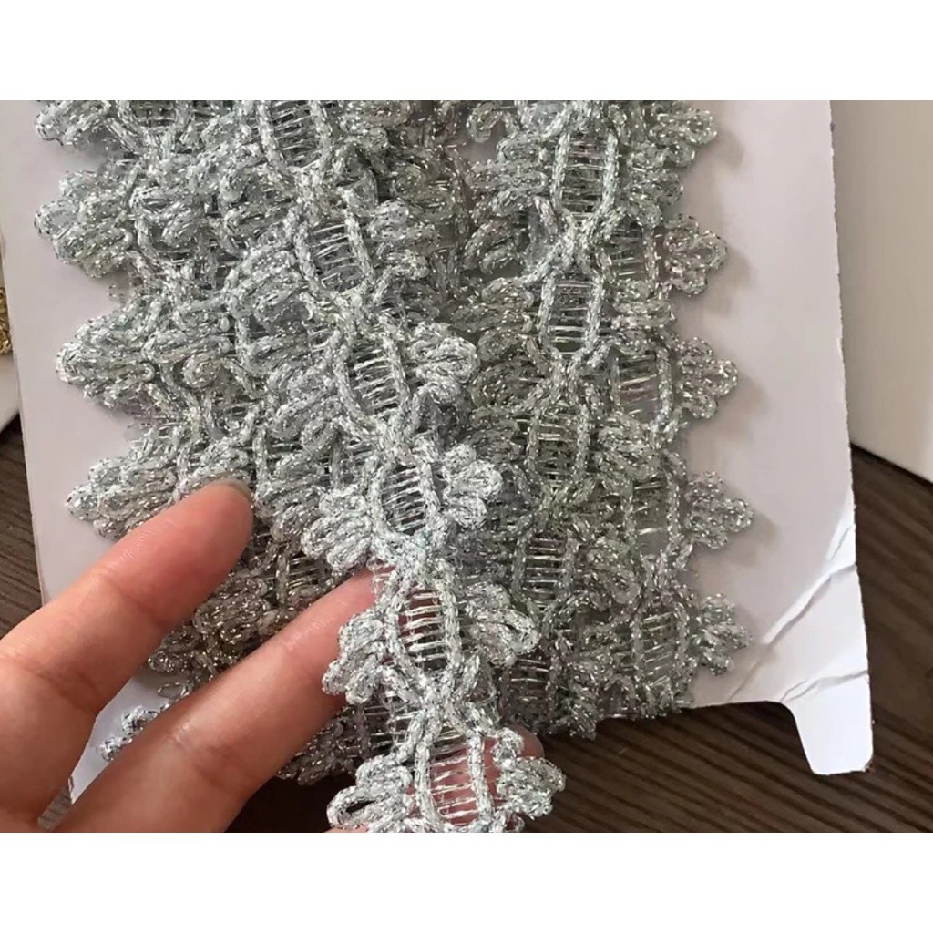 1yard 3.5cm Wide Gold Silver Lace Curve National Braided Trim DIY Dancing Dress Stage Decoration Sew Edges金银色花边 (2697L) - Image 3