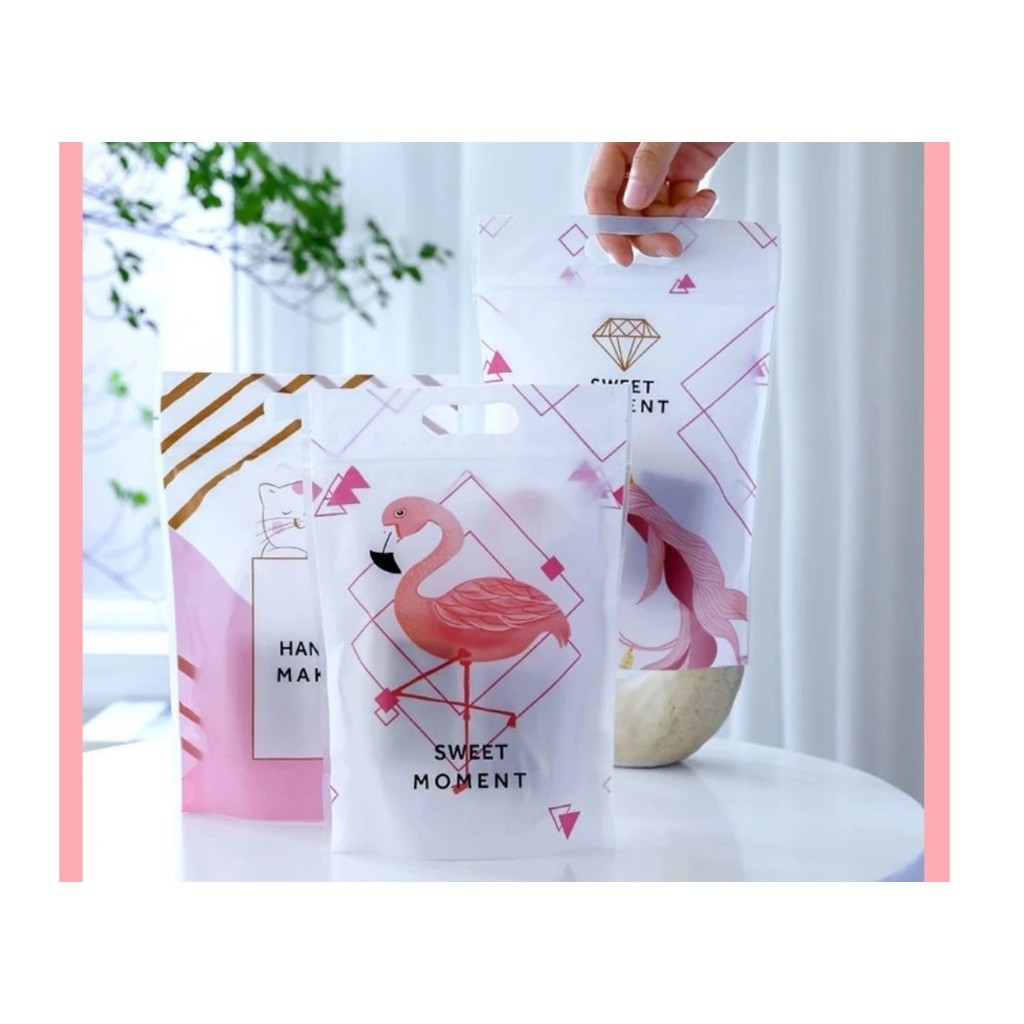 5Pcs Plastic Stand-Up Nougat Snow Flakes Zipper Ziplock Bag Food Packaging New Year Beef Biscuits Candy Hand Bags(1275L)