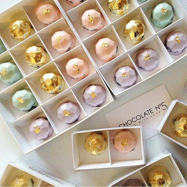 Millusion 24K Edible Gold Silver Flake Leaf Cake Decoration Baking Decoration Cake Kek Food Deco Kek Hiasan食用装饰金箔(2619L)
