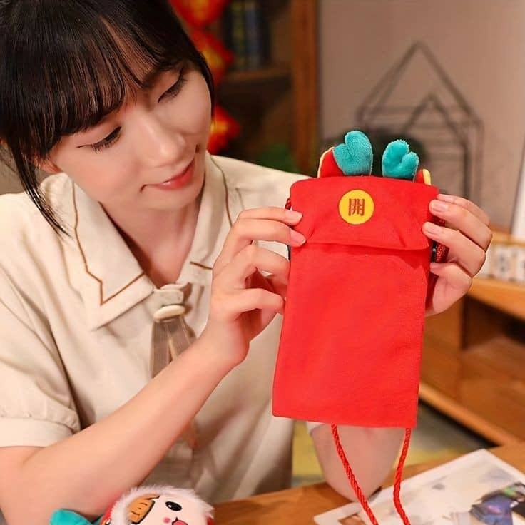 Dragon Year Plush Red Envelopes 2024 Chinese New Year Gift Bag Money Bags Hong Bao Creative Dragon Crossbody Bag(2724L) - Image 3