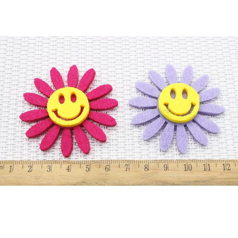 2pcs 5.5cm Sunflowers Appliques Stick Fabric Pads Flower Felt for Scrapbooks Wedding Decors Garments Accessories (2469L) - Image 3