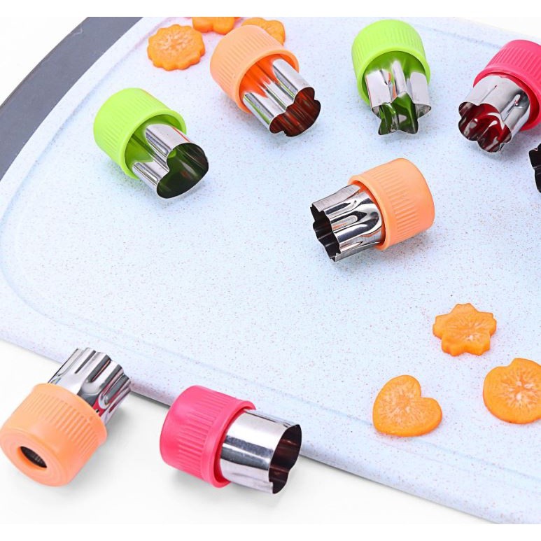 3Pcs Vegetable Cutter Flower Shapes Mini Pie Cookie Cutters Fruit Pastry Stamps Biscuit Mold for Kids Food (2452L) - Image 2