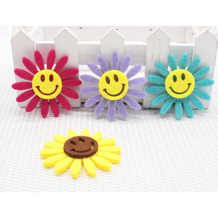 2pcs 5.5cm Sunflowers Appliques Stick Fabric Pads Flower Felt for Scrapbooks Wedding Decors Garments Accessories (2469L) - Image 2