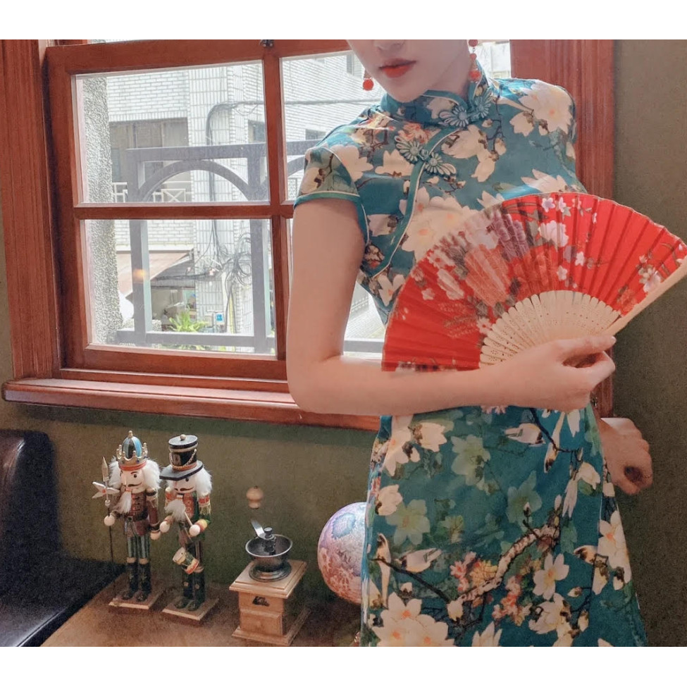 Classical Plastic Folding Fan Chinese Style Retro Hand Held Fan Floral Dance Performances Custom Fan Wedding (2839L) - Image 6