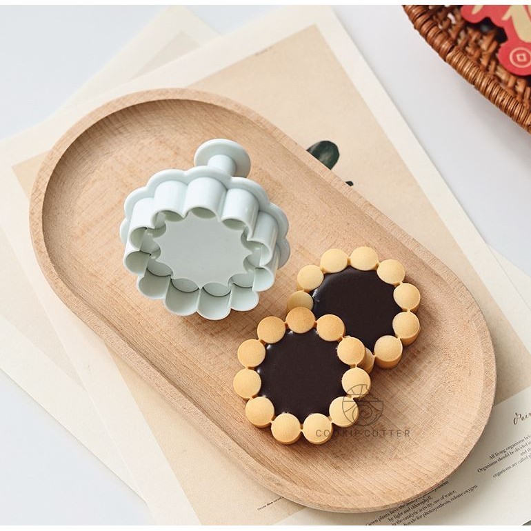 4 Pcs Jam Sandwich Cookie Cutter Mold 3D Biscuit Mould Pressable Chocolate Fondant Stamp情人节巧克力夹心曲奇礼盒饼干模具(2920L) - Image 8