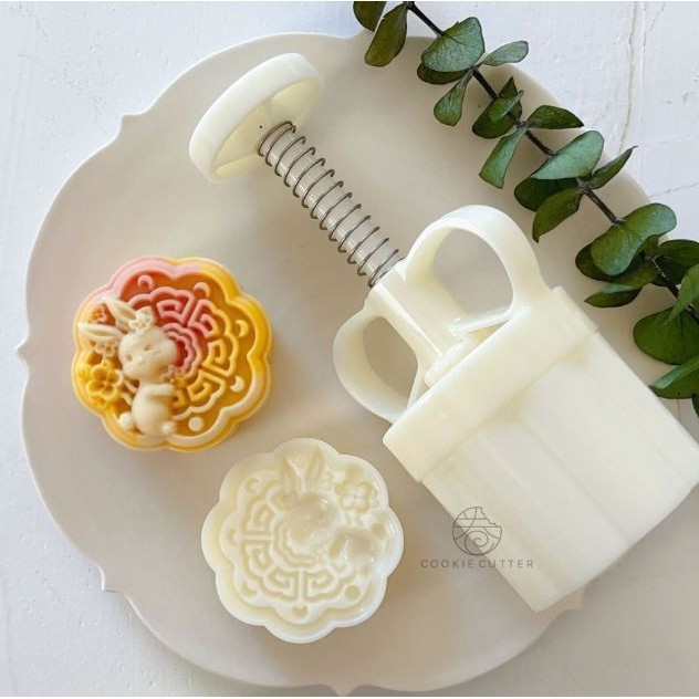 75g 3D Mooncake Rabbit Mid-Autumn Festival Pastry Mold Chinese Flower Full Moon Rabbit Mold立体月饼兔中秋节糕点模具中式花好月圆 (2916L) - Image 4