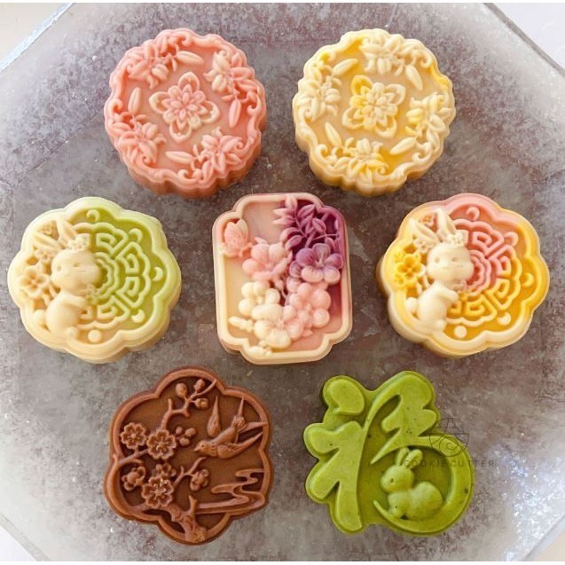 75g 3D Mooncake Rabbit Mid-Autumn Festival Pastry Mold Chinese Flower Full Moon Rabbit Mold立体月饼兔中秋节糕点模具中式花好月圆 (2916L)