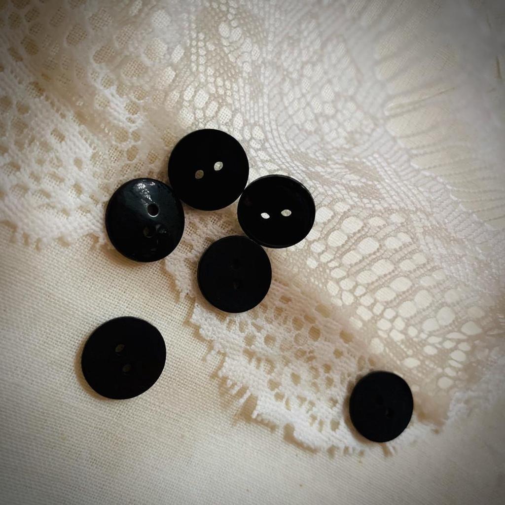 36Pcs/pack 10mm~15mm 2 Hole Round Resin Button Sewing Fit Scrapbooking Apparel Crafts (635L) - Image 2