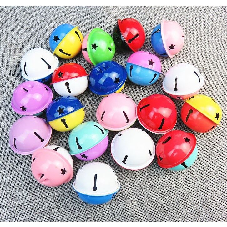 4cm Two-color Metal Iron Baking Paint Pet Big Bell Five-pointed Star Hollow Christmas Bells (双色烤漆铃铛) (2137L)
