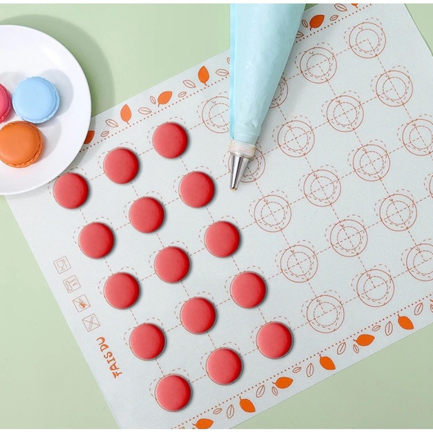 Silicone Macaron Baking Mat - for Bake Pans - Macaroon/Pastry/Cookie Making - Professional Grade Nonstick硅胶防滑揉面垫(2737L)
