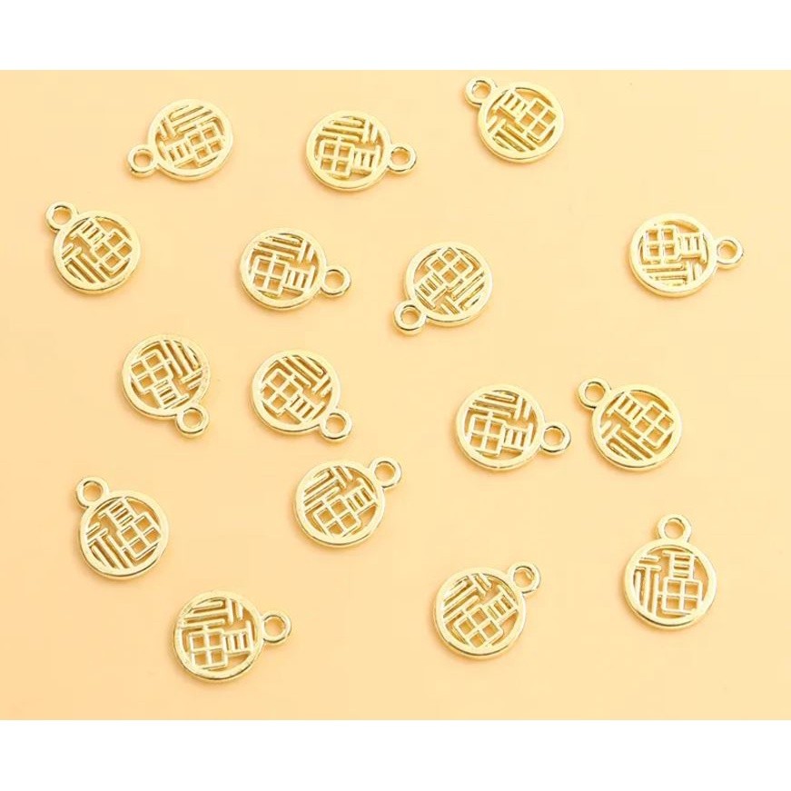 1pcs Chinese Style Fu Word Round Openwork Charms Creative Men Women Necklace Bracelet Earrings Amulets 福字吊坠合金小福牌(2523L) - Image 3