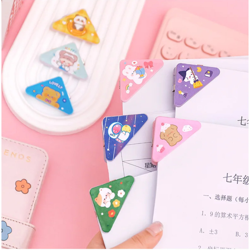1pc Cute Mini Creative Storage Triangle Clip Bill File Book Paper Corner Binder Clip Office School Student 便签夹子(2783L)
