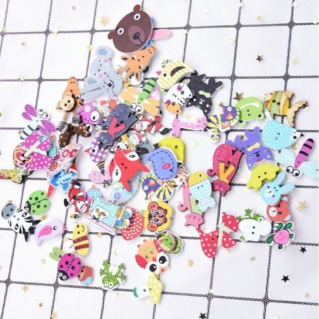 10pcs/lot Scrapbook buttons decorative Wooden Buttons Random Mixed Animal wood Buttons for Craft botones (2914L)