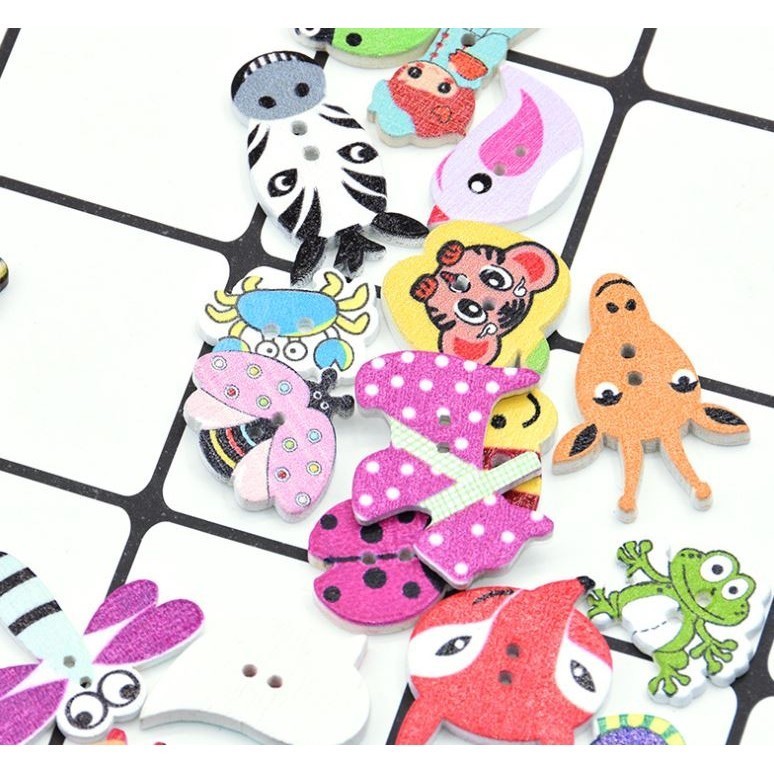 10pcs/lot Scrapbook buttons decorative Wooden Buttons Random Mixed Animal wood Buttons for Craft botones (2914L) - Image 3