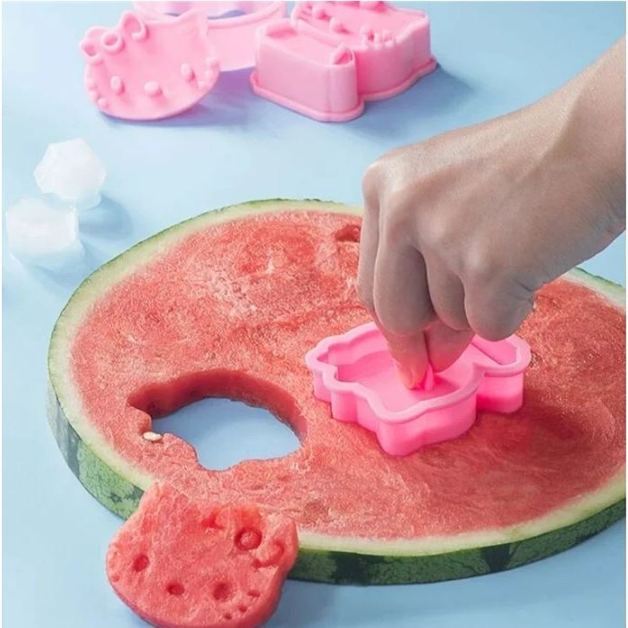 8pcs/Set Sanrio Cookie Mold Hello Kitty Kuromi Snoopy Pikachu Cartoon 3D Fruit Cutter Model Toys Kitchen Party (3011L) - Image 3